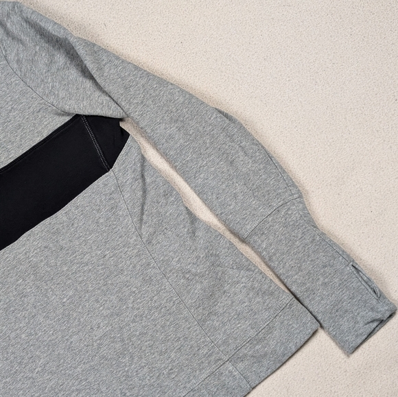 Vintage Nike FitDry Livestrong Full Zip Hoodie Grey Youth Size Large 12-14 - Picture 12 of 16